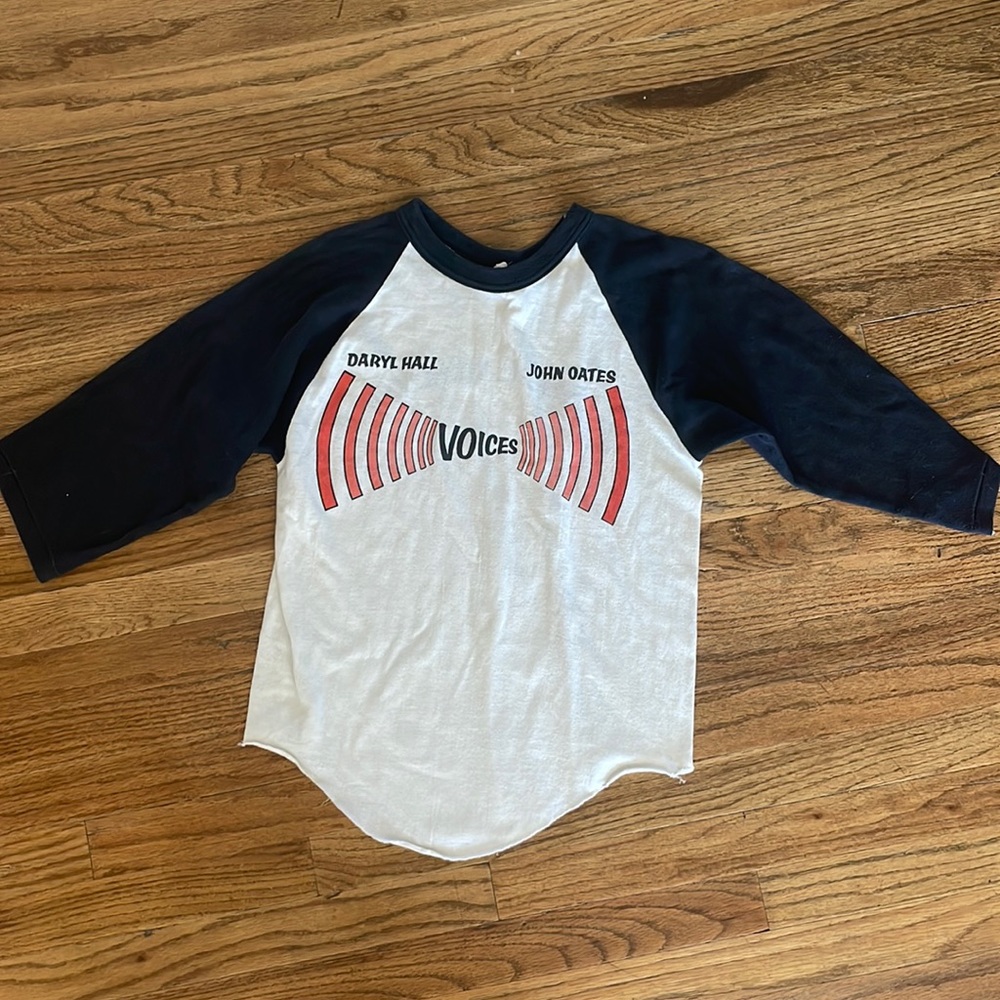 Vintage Hall and Oates Band tee